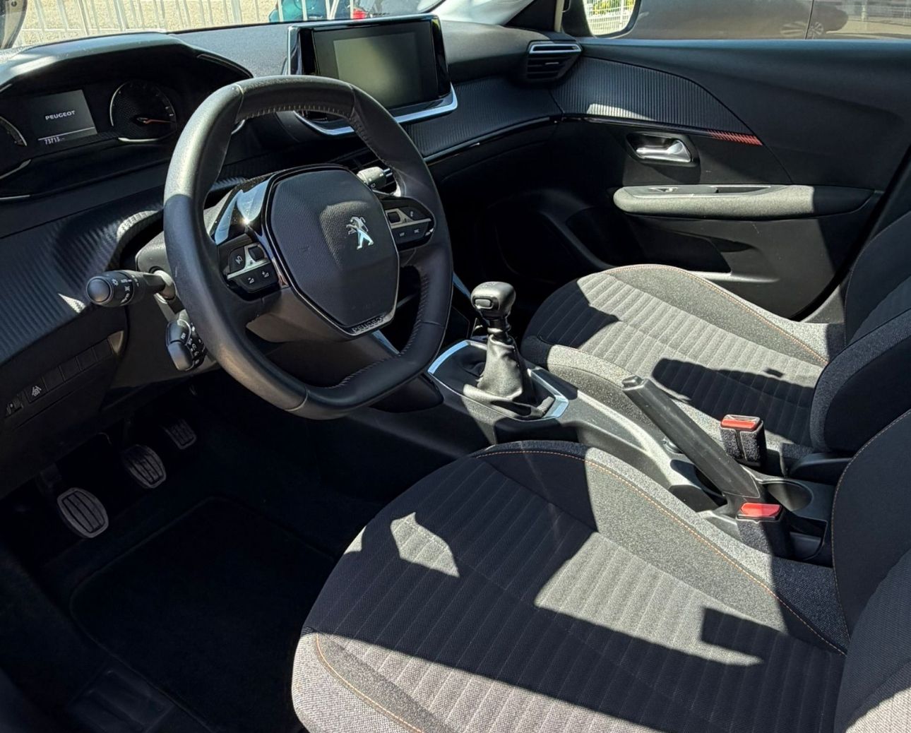 Peugeot 208 1.2 PureTech Active Pack - Image 6