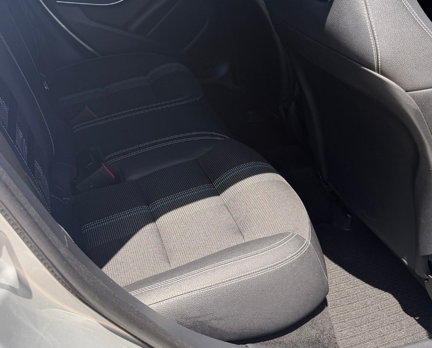 Mercedes-Benz CLA 180d Shooting Brake Urban - Image 9