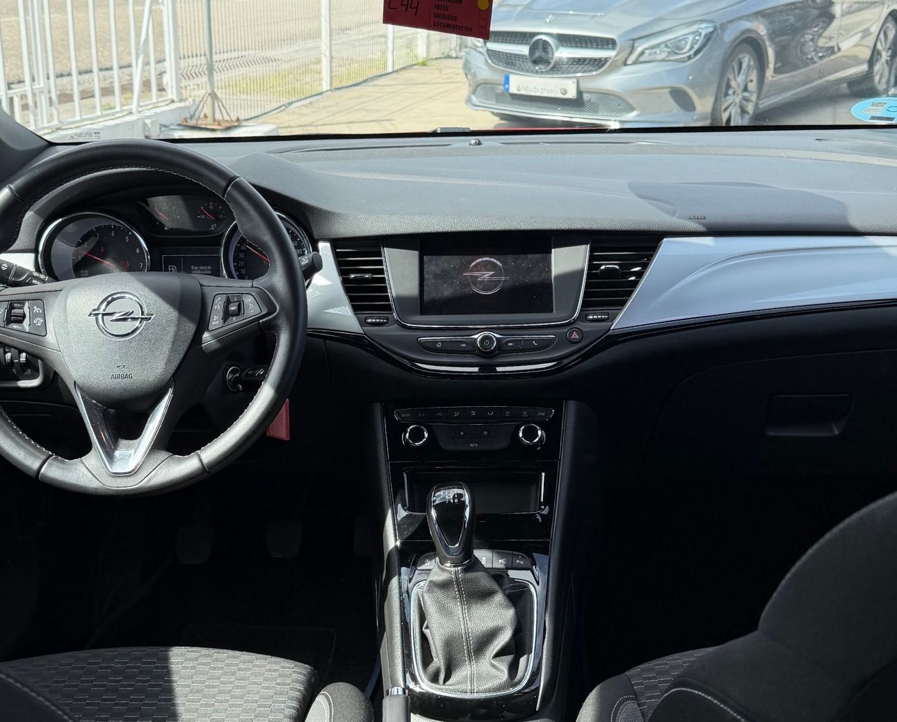 Opel Astra 1.2 Turbo - Image 7