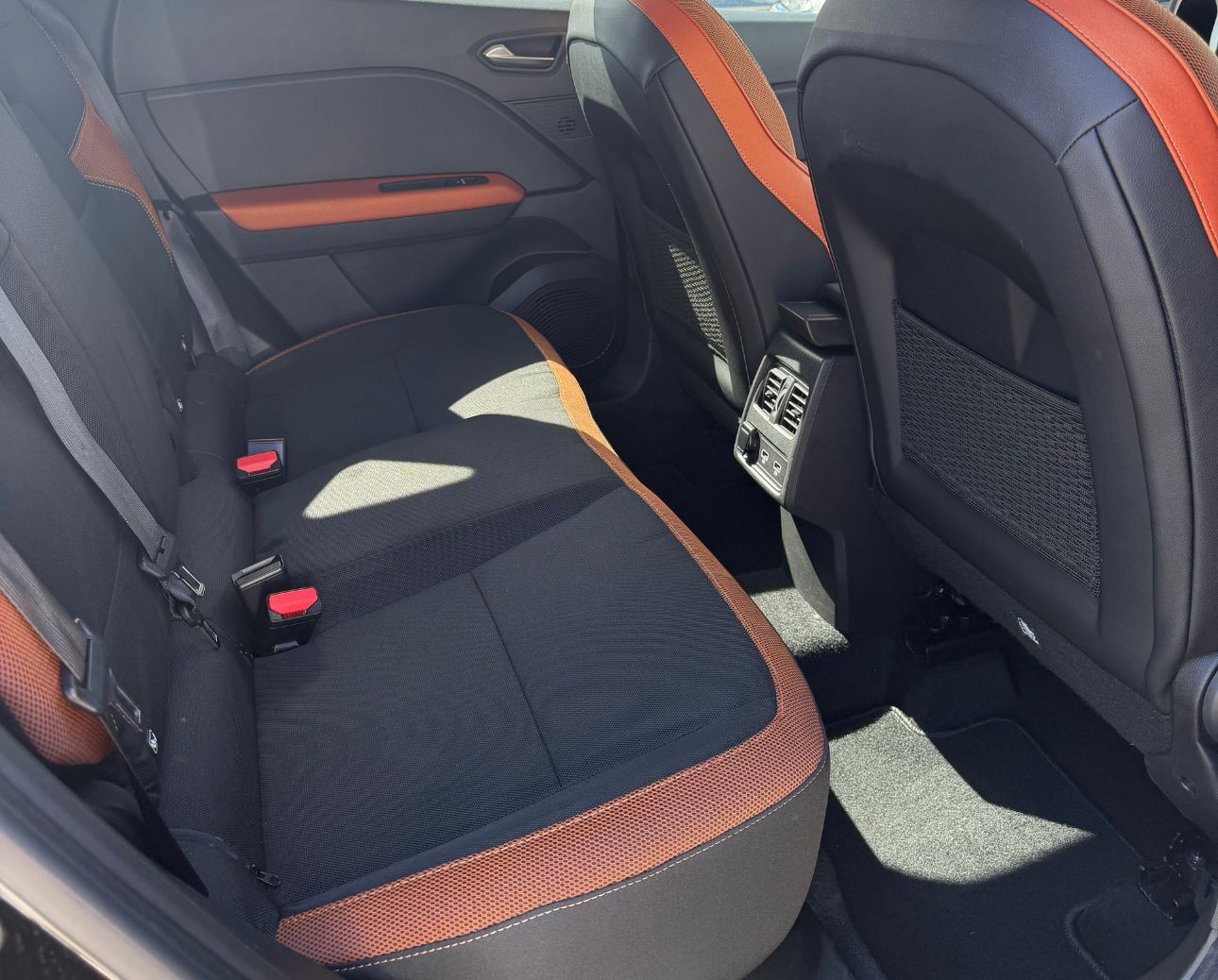 Renault Captur E-Tech Plug-in Hybrid 160 - Image 5
