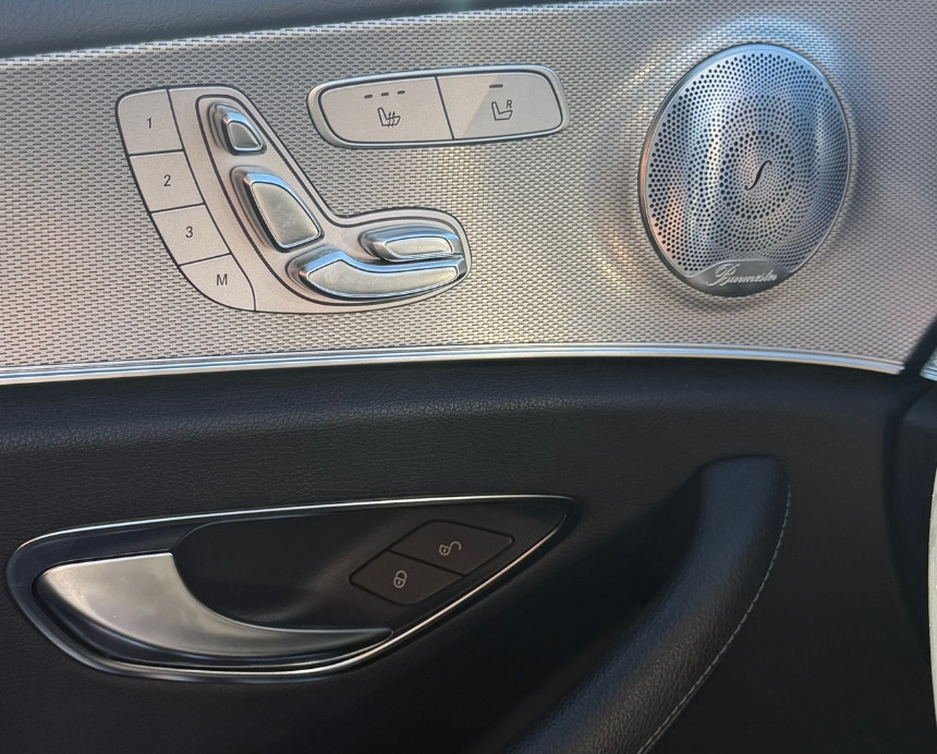 Mercedes-Benz E 220d Limousine - Image 9